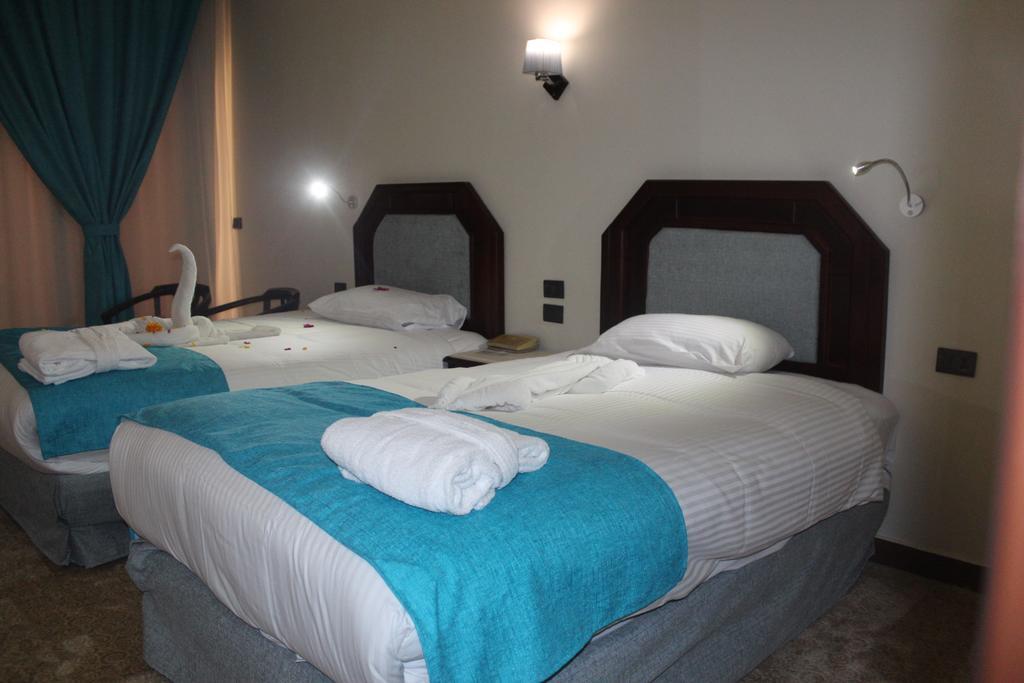 Golden 5 Diamond Beach Hotel & Resort Hurghada Extérieur photo