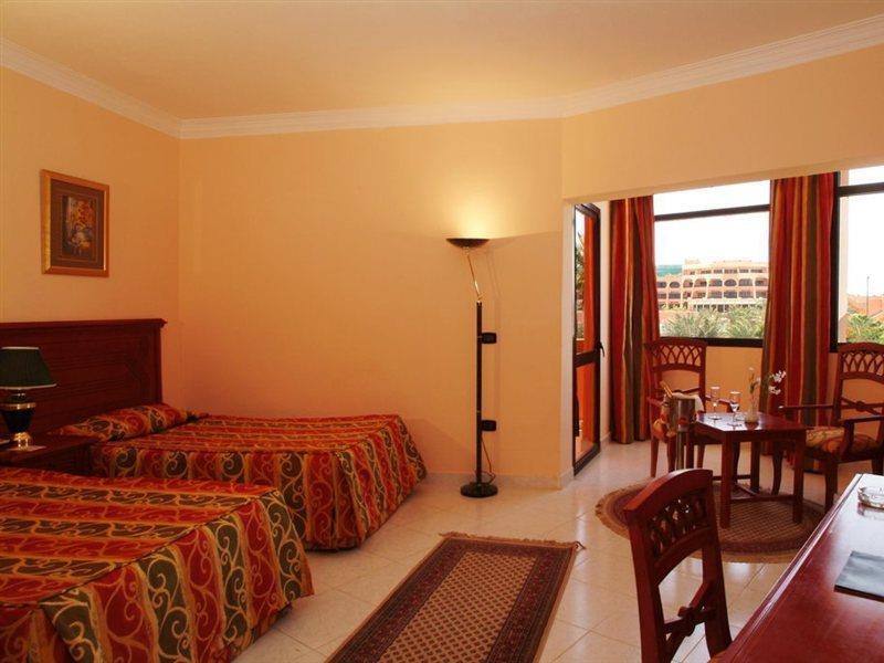 Golden 5 Diamond Beach Hotel & Resort Hurghada Extérieur photo