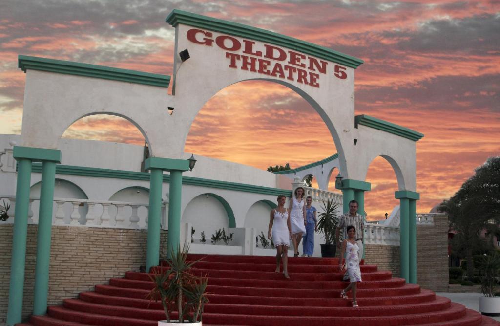 Golden 5 Diamond Beach Hotel & Resort Hurghada Extérieur photo