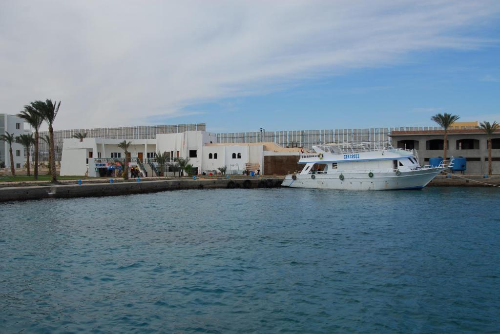 Golden 5 Diamond Beach Hotel & Resort Hurghada Extérieur photo
