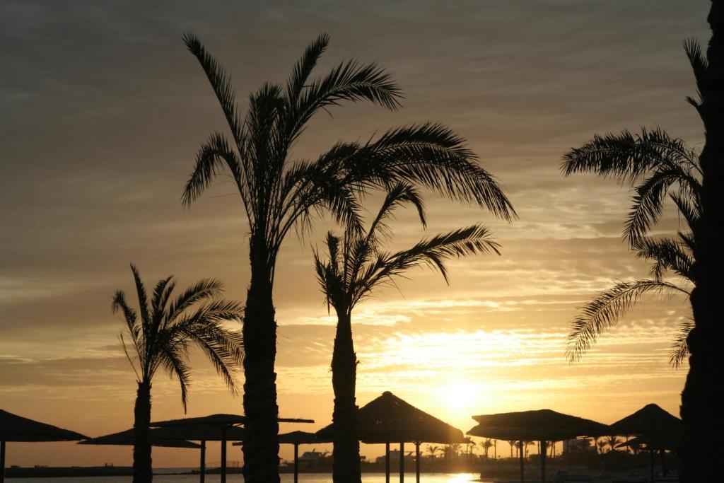 Golden 5 Diamond Beach Hotel & Resort Hurghada Extérieur photo