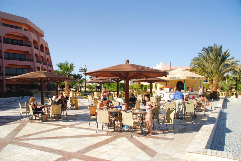 Golden 5 Diamond Beach Hotel & Resort Hurghada Extérieur photo